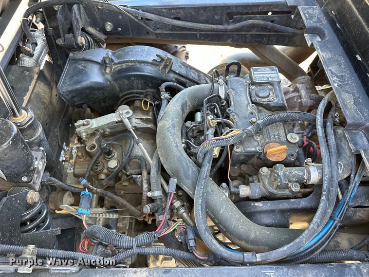 image for item OM9472 2010 John Deere  Gator 855 DSL utility vehicle