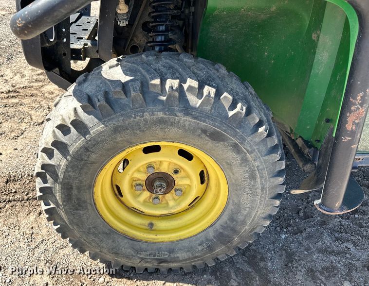 image for item OM9472 2010 John Deere  Gator 855 DSL utility vehicle