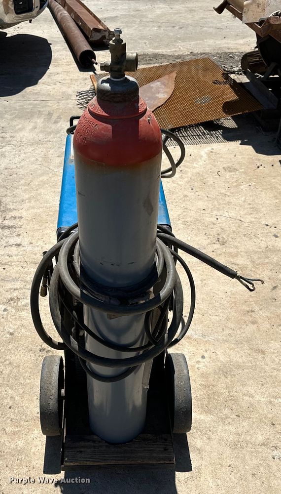 image for item OM9473 Miller Millermatic 250 welder