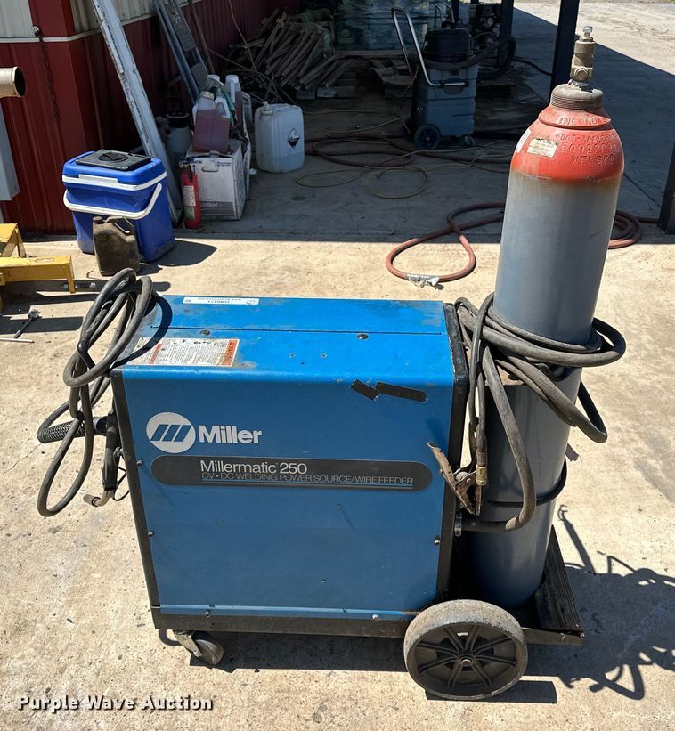 image for item OM9473 Miller Millermatic 250 welder