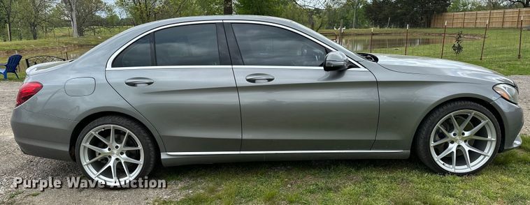 image for item OM9488 2016 Mercedes Benz C300 