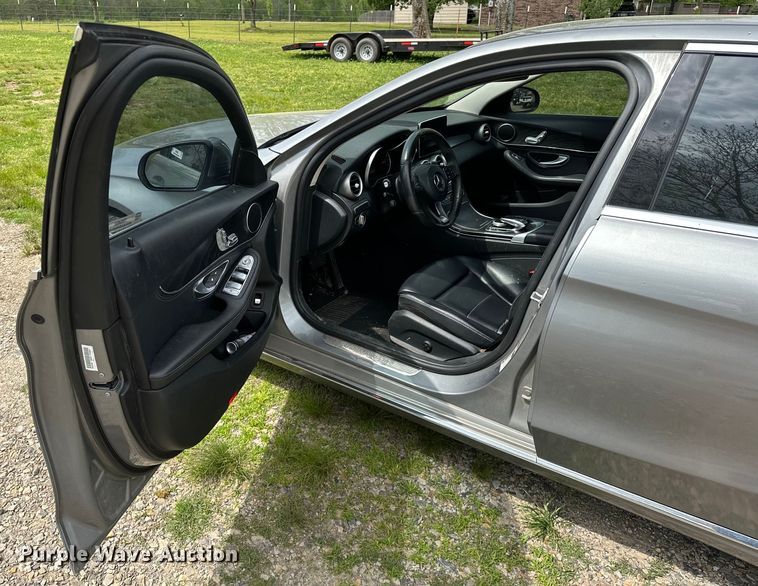 image for item OM9488 2016 Mercedes Benz C300 