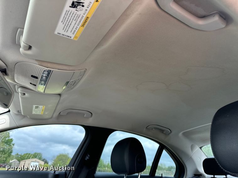 image for item OM9488 2016 Mercedes Benz C300 