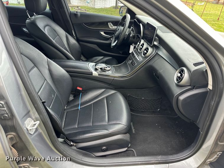 image for item OM9488 2016 Mercedes Benz C300 
