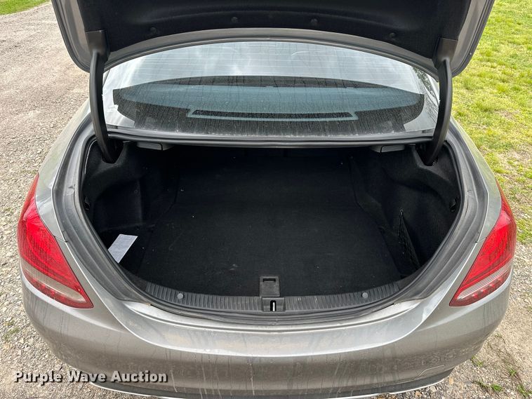 image for item OM9488 2016 Mercedes Benz C300 