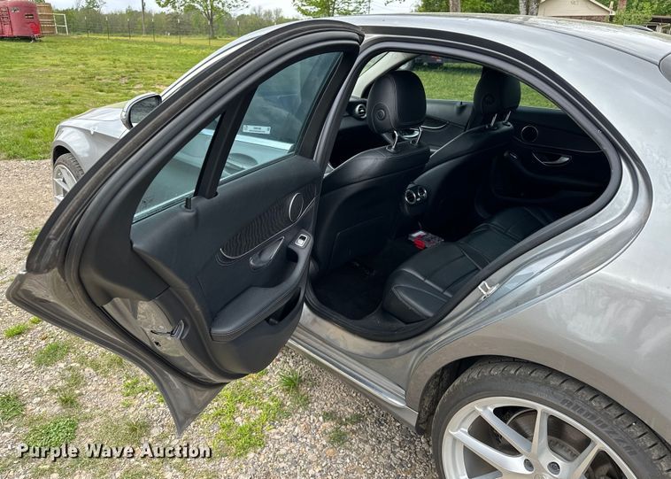 image for item OM9488 2016 Mercedes Benz C300 