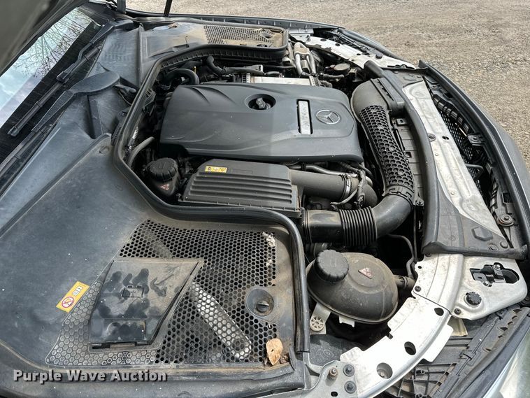 image for item OM9488 2016 Mercedes Benz C300 