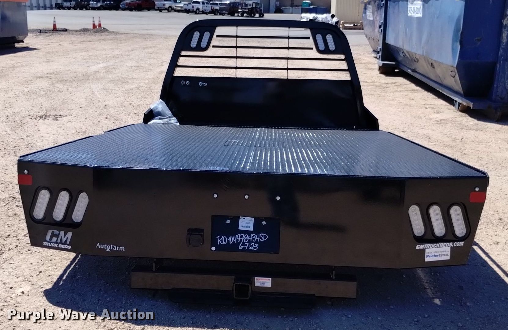 CM RD-04978434SD flatbed in Brighton, CO | Item LN9989 sold | Purple Wave