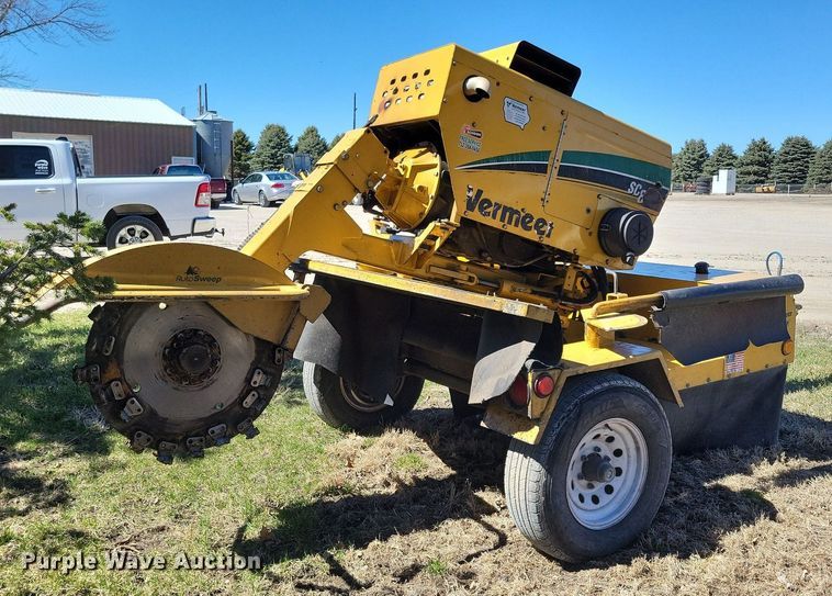 image for item DG0589 2014 Vermeer SC802 stump grinder