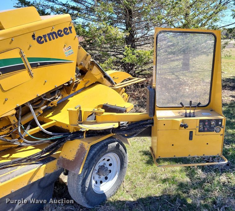 image for item DG0589 2014 Vermeer SC802 stump grinder