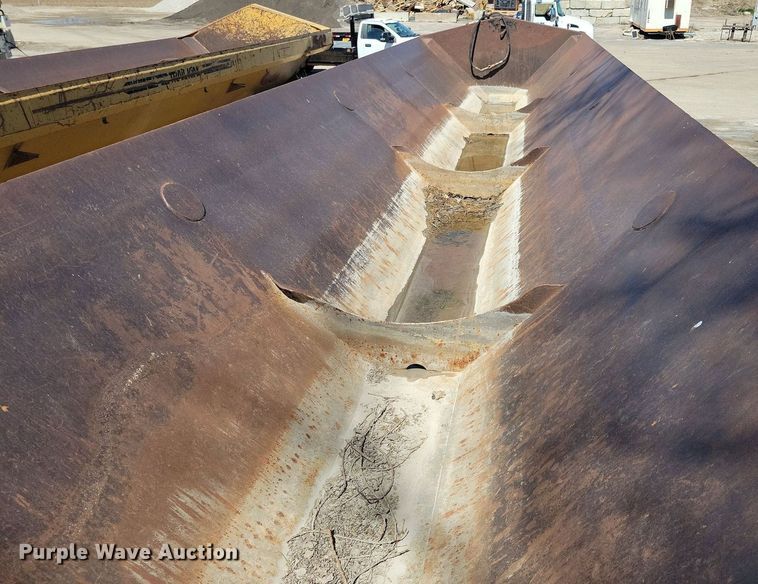 image for item DG0590 2008 Side Dump Industries side dump trailer