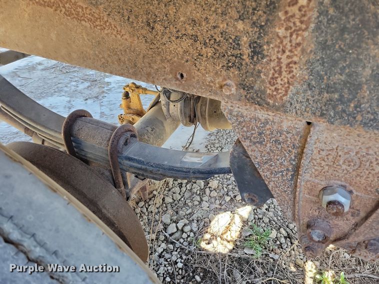 image for item DG0590 2008 Side Dump Industries side dump trailer