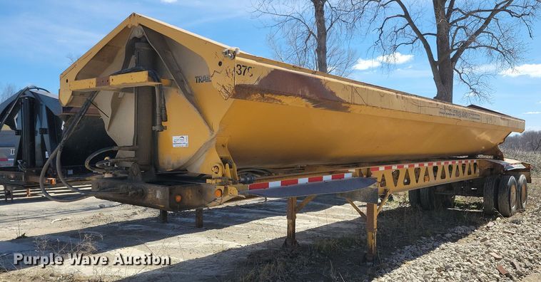 image for item DG0591 2004 Trail King TK60SSD-392 side dump trailer