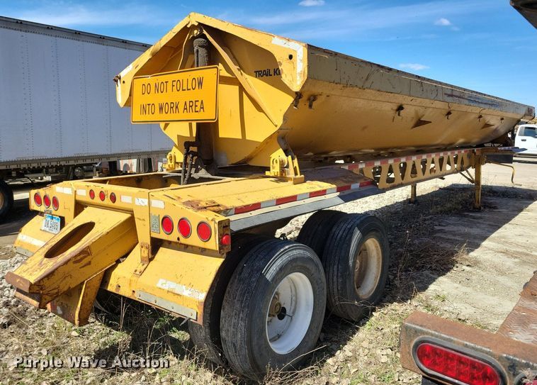 image for item DG0591 2004 Trail King TK60SSD-392 side dump trailer