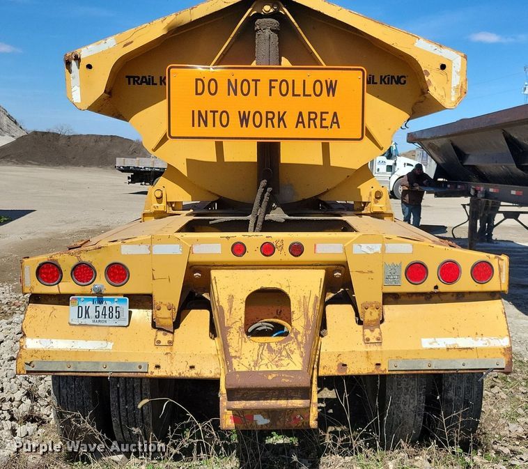 image for item DG0591 2004 Trail King TK60SSD-392 side dump trailer