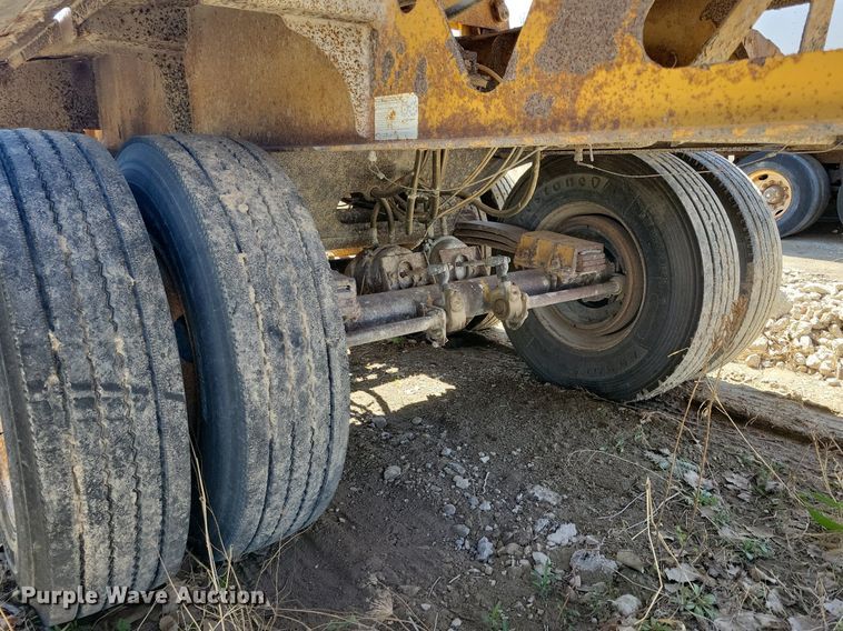 image for item DG0591 2004 Trail King TK60SSD-392 side dump trailer