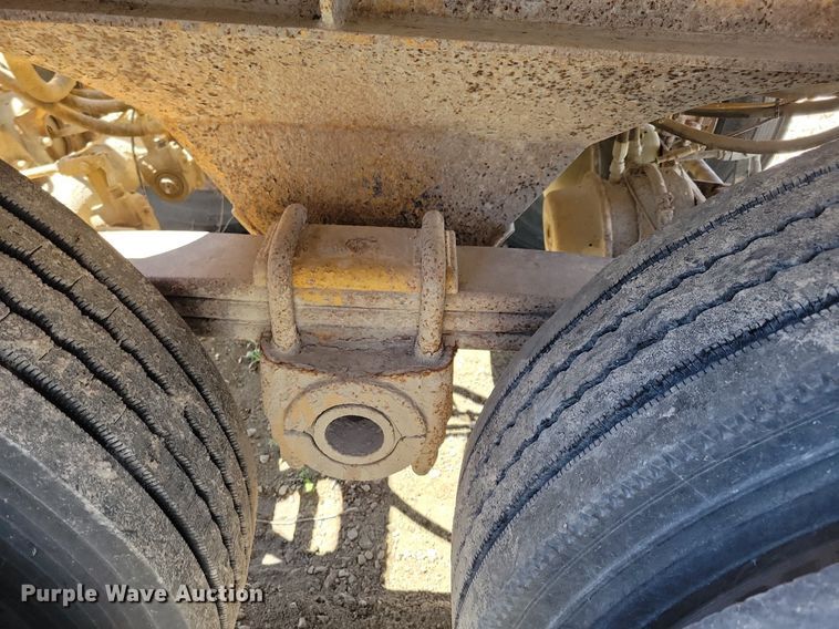 image for item DG0591 2004 Trail King TK60SSD-392 side dump trailer