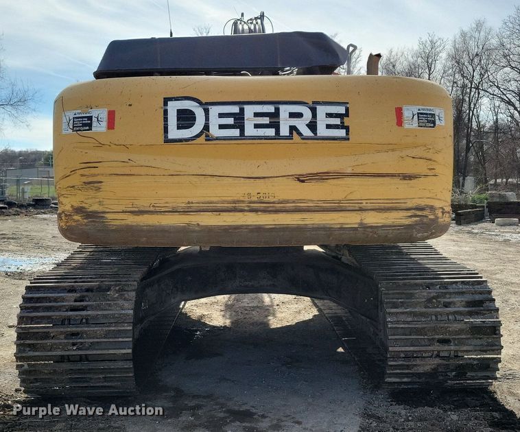 image for item DG0593 2010 John Deere 270D LC excavator