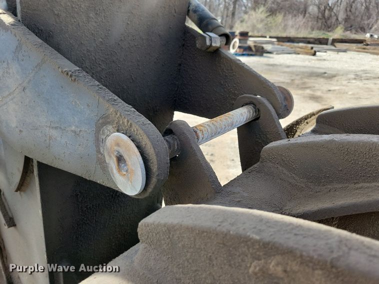 image for item DG0593 2010 John Deere 270D LC excavator