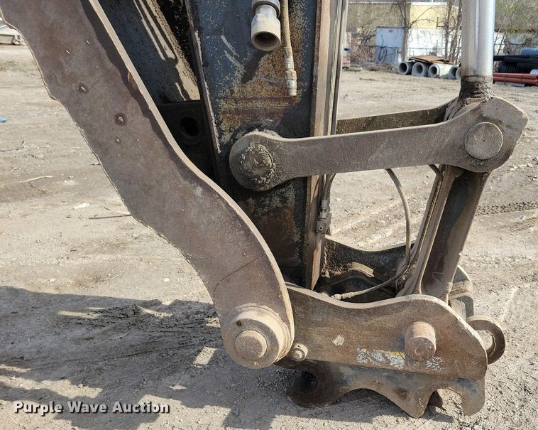 image for item DG0593 2010 John Deere 270D LC excavator