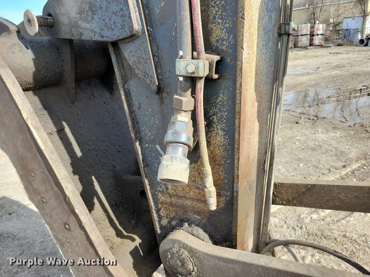 image for item DG0593 2010 John Deere 270D LC excavator