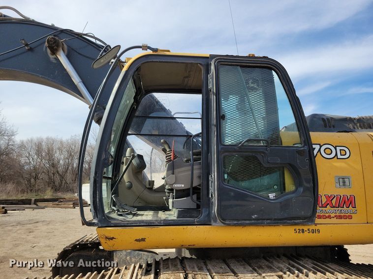 image for item DG0593 2010 John Deere 270D LC excavator