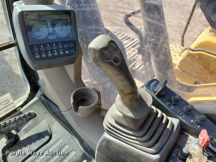 image for item DG0593 2010 John Deere 270D LC excavator