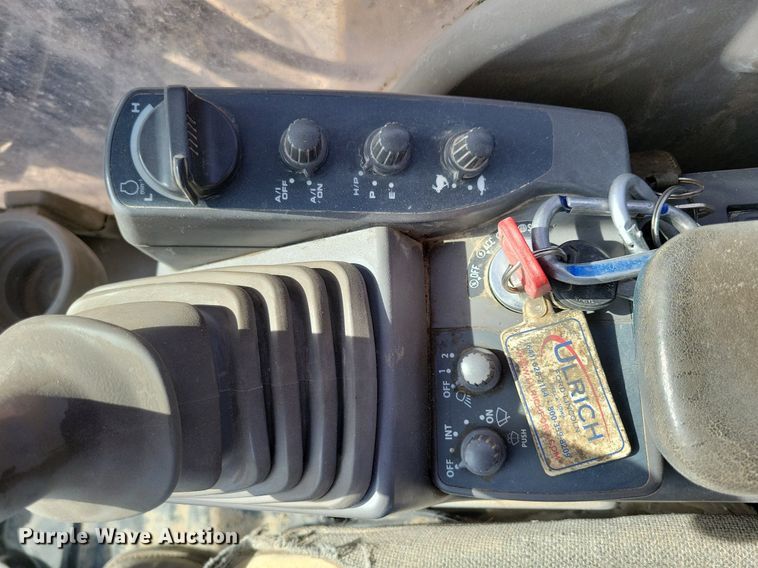 image for item DG0593 2010 John Deere 270D LC excavator