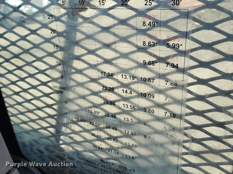 image for item DG0593 2010 John Deere 270D LC excavator