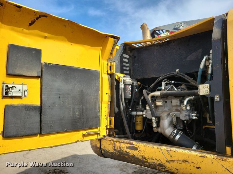 image for item DG0593 2010 John Deere 270D LC excavator