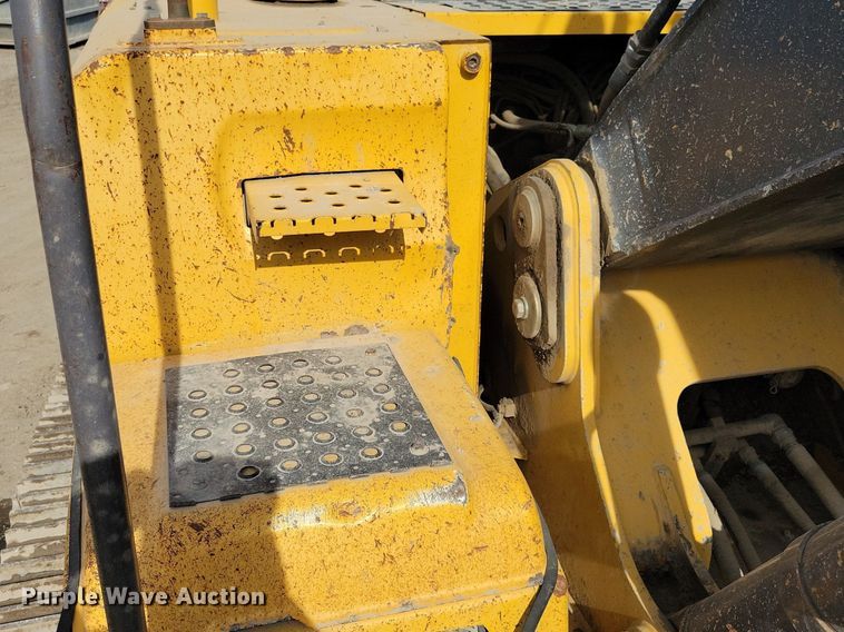 image for item DG0593 2010 John Deere 270D LC excavator