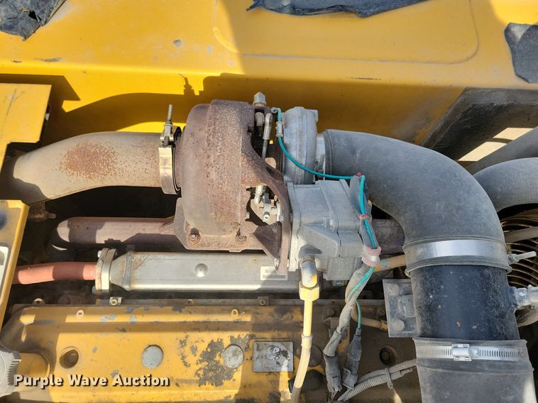 image for item DG0593 2010 John Deere 270D LC excavator
