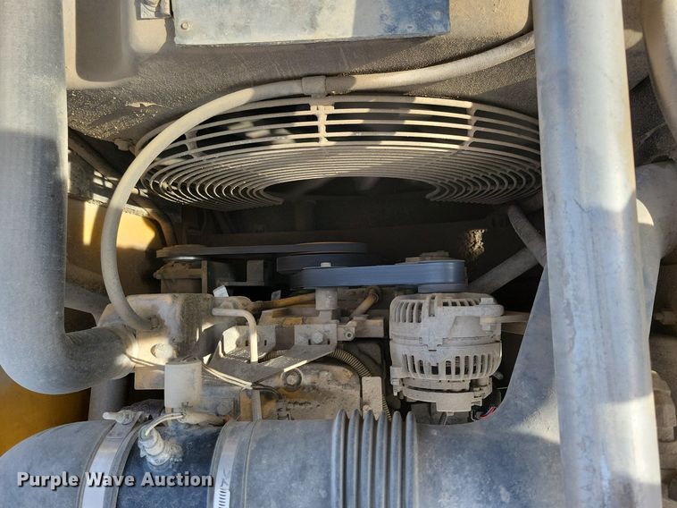 image for item DG0593 2010 John Deere 270D LC excavator