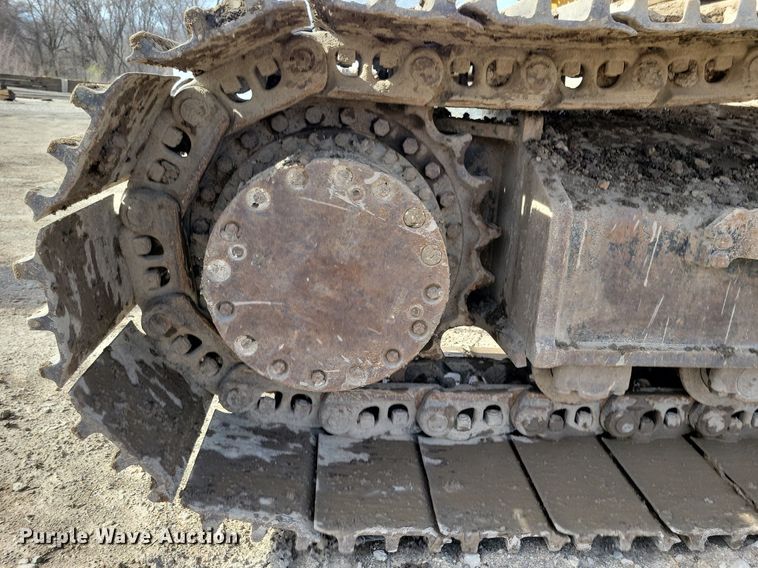 image for item DG0593 2010 John Deere 270D LC excavator