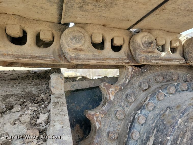 image for item DG0593 2010 John Deere 270D LC excavator