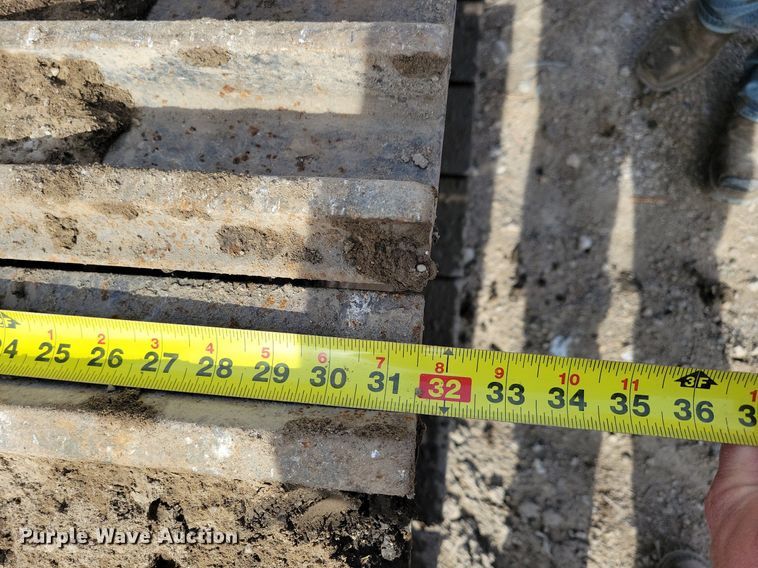 image for item DG0593 2010 John Deere 270D LC excavator