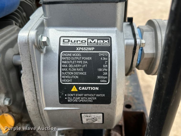 image for item DG4364 2000 International  4700 flatbed truck