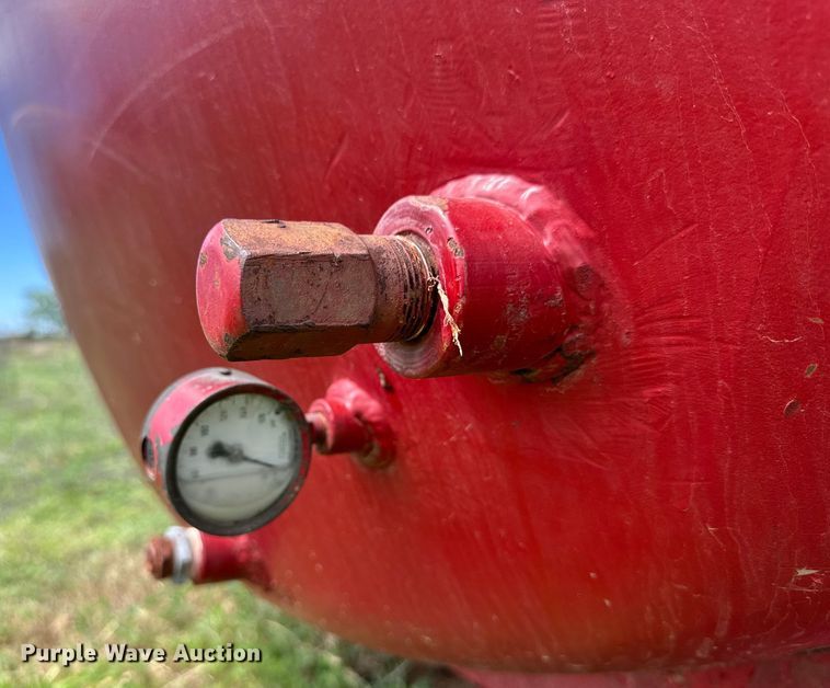 image for item DG4366 Vacuum tank bed