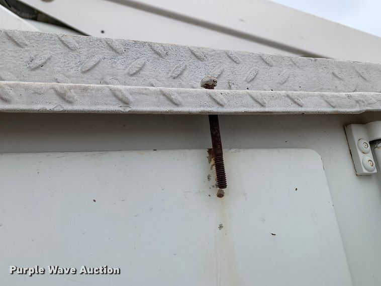 image for item DM7776 2007 International 4300 bucket truck