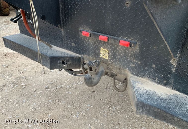 image for item DM7776 2007 International 4300 bucket truck