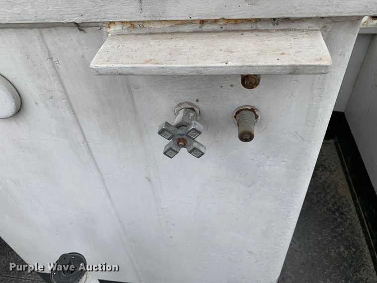 image for item DM7776 2007 International 4300 bucket truck