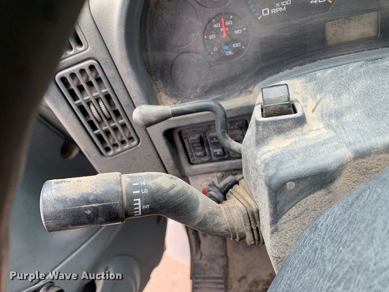 image for item DM7776 2007 International 4300 bucket truck