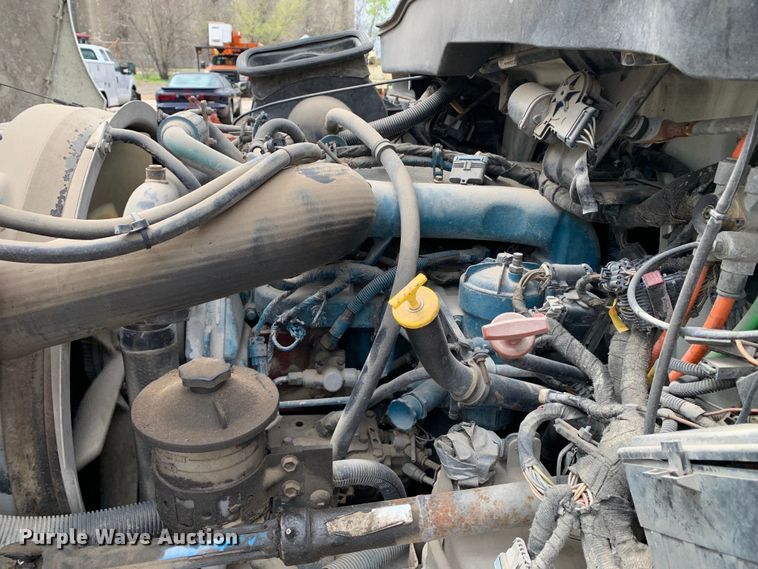 image for item DM7776 2007 International 4300 bucket truck