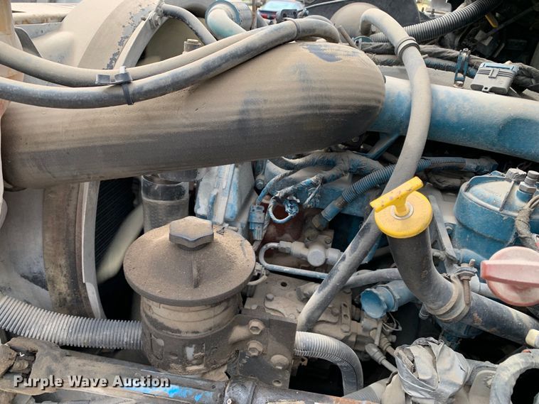 image for item DM7776 2007 International 4300 bucket truck