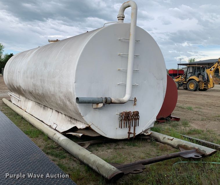 image for item DM7783 Fuel tank