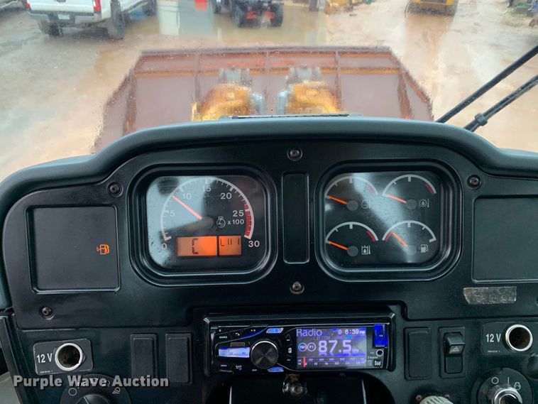 image for item DM7791 2004 Caterpillar 980G wheel loader