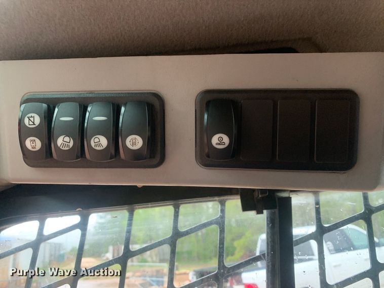 image for item DM7792 2016 Caterpillar 299D2 XHP tracked skid steer loader