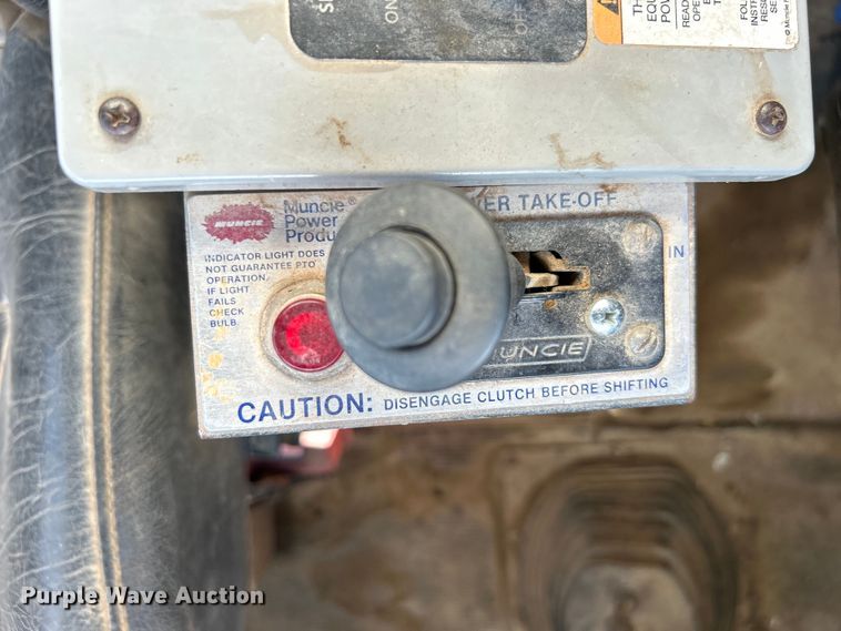 image for item DO1000 1997 Mack RD690S water truck