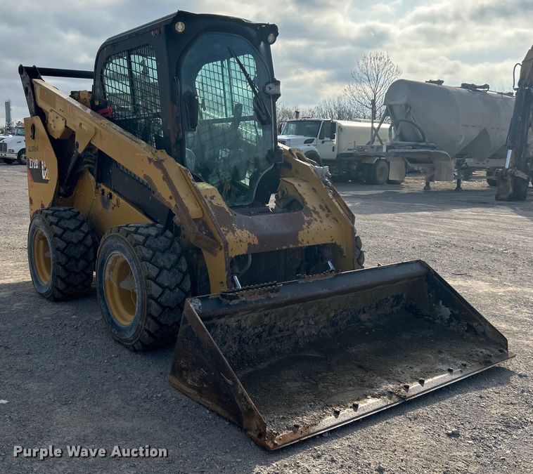 image for item DO1005 2018 Caterpillar 272D2 skid steer loader