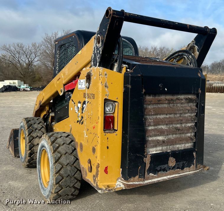 image for item DO1005 2018 Caterpillar 272D2 skid steer loader